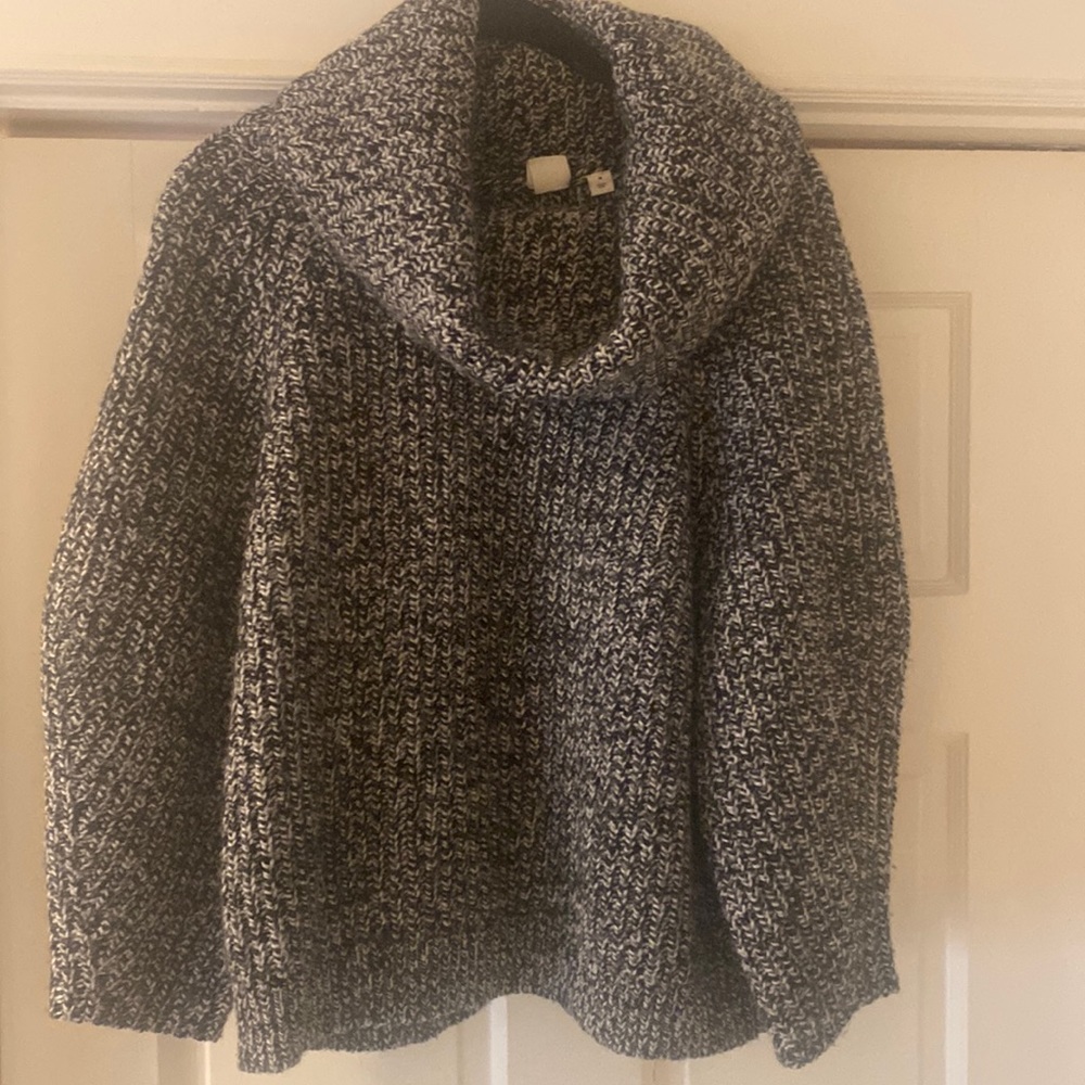 Gap Sweater
